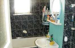 De vanzare apartament cu 2 camere, 48 mp utili + boxa pentru depozitare