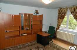 Apartament de vanzare cu 2 camere, 60 mp, zona strazii Bucuresti