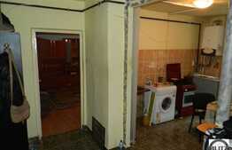 Apartament de vanzare cu 2 camere, 60 mp, zona strazii Bucuresti