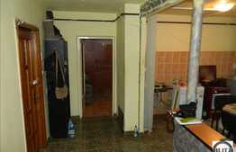 Apartament de vanzare cu 2 camere, 60 mp, zona strazii Bucuresti