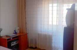 Vanzare 3 camere in zona strazii Aurel Vlaicu, mobilat