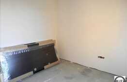 Apartament de vanzare cu 3 camere in imobil NOU, semifinisat