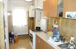 2 camere de vanzare + balcon, zona Calea Floresti