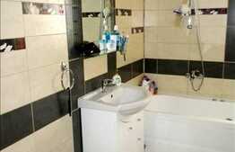 2 camere de vanzare + 2 balcoane, zona Tautului