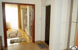 2 camere de vanzare + 2 balcoane, zona Tautului