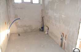 2 camere de vanzare, 50 mp utili + loc de parcare,  semifinisat