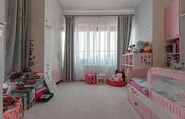 Apartament 4 camere, 2 bai, terasa cu priveliste superba, 240 mp