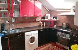 Apartament 3 camere, 56mp, loc parcare+pod amenjabil, zona strazii Sesul De Sus!