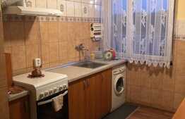 Apartament cu doua camere decomandate in zona P-ta Mihai Viteazu