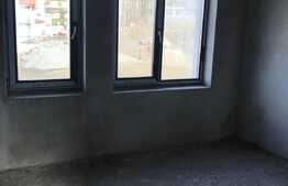 Duplex 98 mp utili, 475 mp teren, drum asfaltat, zona de case!