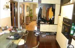 4 camere de vanzare 80 mp , cu 2 locuri de parcare! Mobilat complet