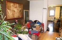 4 camere de vanzare 80 mp , cu 2 locuri de parcare! Mobilat complet