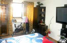 4 camere de vanzare 80 mp , cu 2 locuri de parcare! Mobilat complet