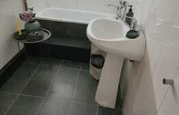 Apartament 2 camere, 60 mp, decomandat, zona Parcul Central