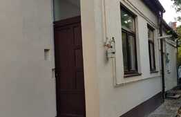 Casa individuala, 135 mp, ideala pentru birou, prima inchiriere!