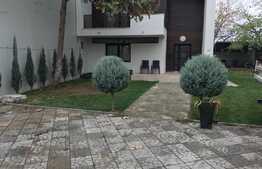 Casa Cuplata, 4 camere,190 mp utili, teren de 170 mp! Zona Exclusiv de Case!