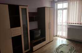 3 camere, 63mp, etaj intermediar, loc parcare! Zona strazii Tineretului!