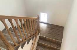 Duplex de 110 mp, finisat, teren de 124 mp, zona de case!