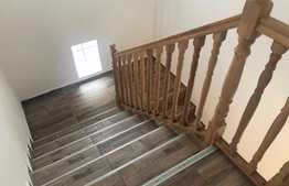 Duplex de 110 mp, finisat, teren de 124 mp, zona de case!