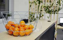 Birou mobilat, 90 mp dispusi pe 2 nivele, casa individuala 