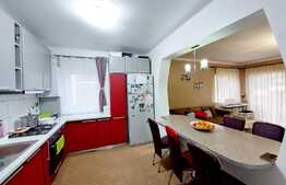 3 camere, 81 mp., modern/lux, zona strazii Stejarului 