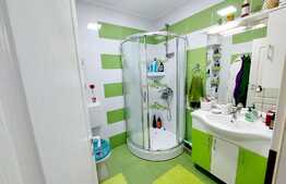 3 camere, 81 mp., modern/lux, zona strazii Stejarului 