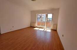 Apartament de 2 camere decomandate, parcare, etaj intermediar! Zona Strazii Eroilor