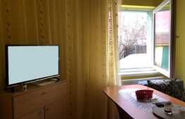 Casa cuplata, curte comuna, teren 165 mp, Plopilor!