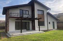 Casa individuala cu 5 camere, 160 mp utili, teren de 500 mp! Luna de Sus ! 