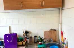 De vanzare garsoniera, 22 mp plus balcon inchis, zona Golden Tulip