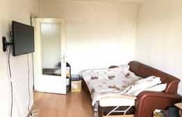 De vanzare garsoniera, 22 mp plus balcon inchis, zona Golden Tulip