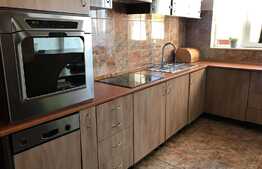 Apartament 4 camere, 62 mp, boxa, zona strazii Grigore Alexandrescu