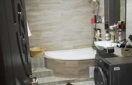 Apartament de lux, decomandat, loc de parcare, etaj intermediar, zona Cetatii