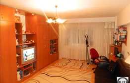 Apartament decomandat cu 2 camere + 2 locuri de parcare, partial mobilat