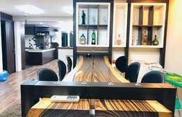 De vanzare apartament cu 6 camere, scara interioara, 177 mp, zona Spitalului de Recuperare