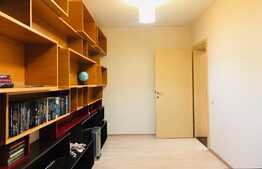 De vanzare apartament cu 6 camere, scara interioara, 177 mp, zona Spitalului de Recuperare