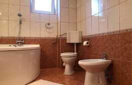 Apartament 4 camere, 120 mp, 3 locuri de parcare, zona UMF