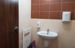 Birou Central, 57 mp in cladire moderna de sticla, loc de parcare inclus