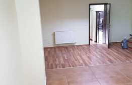 Birou Central, 57 mp in cladire moderna de sticla, loc de parcare inclus