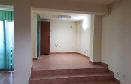 Birou Central, 57 mp in cladire moderna de sticla, loc de parcare inclus