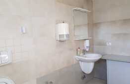 Birou finisat, 86 mp, cu terasa generoasa si locuri de parcare