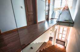 Exclusiv! Duplex super finisat, 130 mp utili, teren de 213 mp, garaj