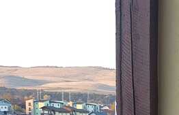 Apartament la mansarda, 72 mp, zona de case, Terra