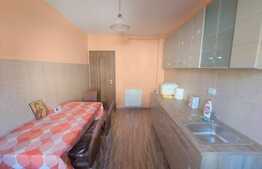 Apartament 2 camere, decomandat, 61 mp, zona Terra