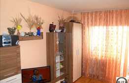 Vanzare apartament cu 3 camere, decomandat, zona Gheorghe Dima