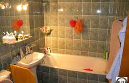 Vanzare apartament cu 3 camere, decomandat, zona Gheorghe Dima