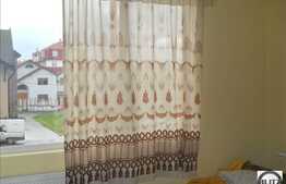 3 camere, strada Meteor!