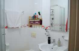 Apartament cu 2 camere, 44 mp, terasa 12 mp, zona Bonjour Residence