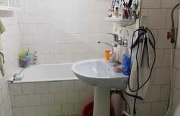 3 camere decomandat, 74 mp utili, 3 balcoane, zona Parang