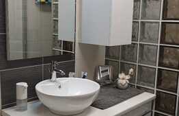 Apartament 3 camere, modern, 59mp, garaj! Zona strazii Stejarului!